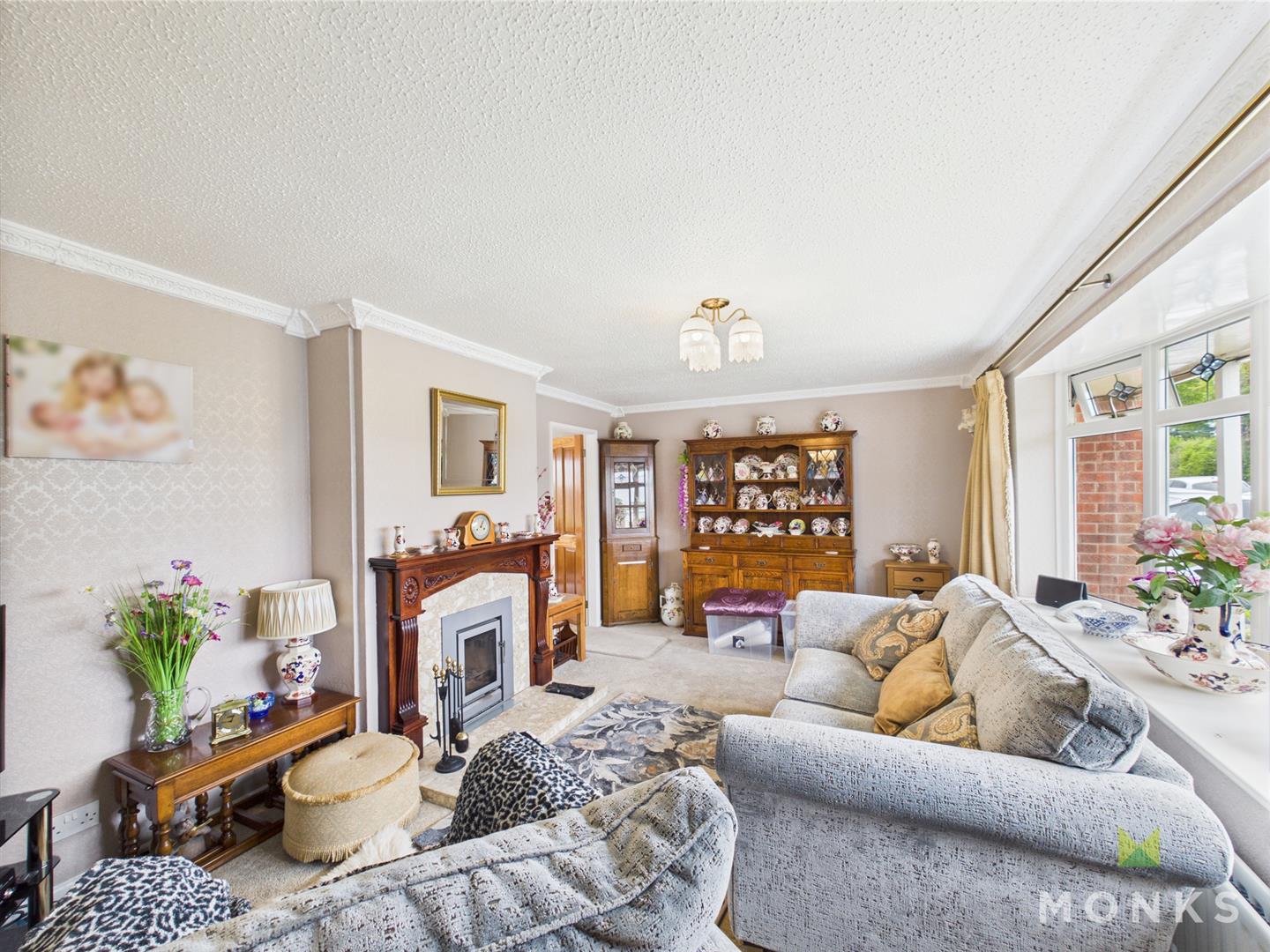 9 Preshenlle Lane, Oswestry, SY10 7UB For Sale